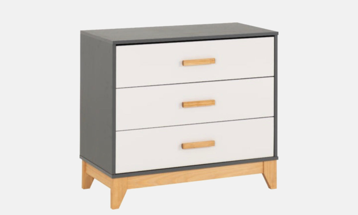 Cleveland 3 Drawer Chest