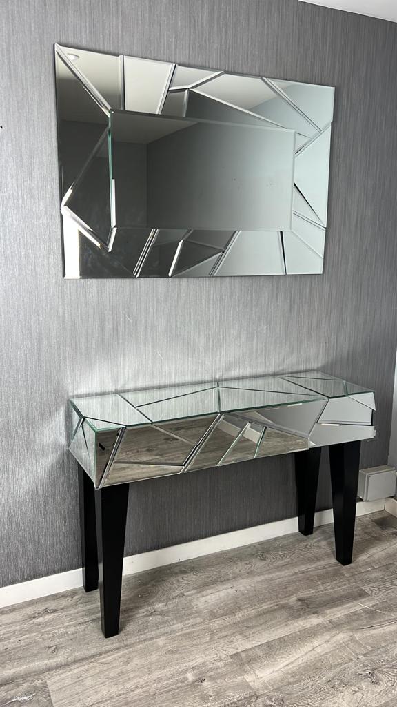 CONTEMPORARY ROYAL MIRROR AND CONSOLE TABLE