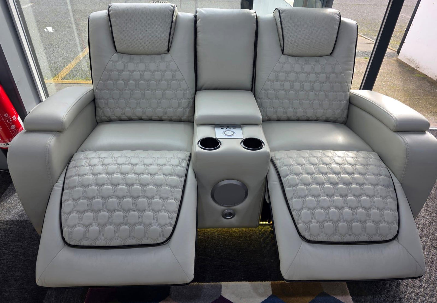 Malaga 3 & 2 multifunctional entertainment recliner set - White