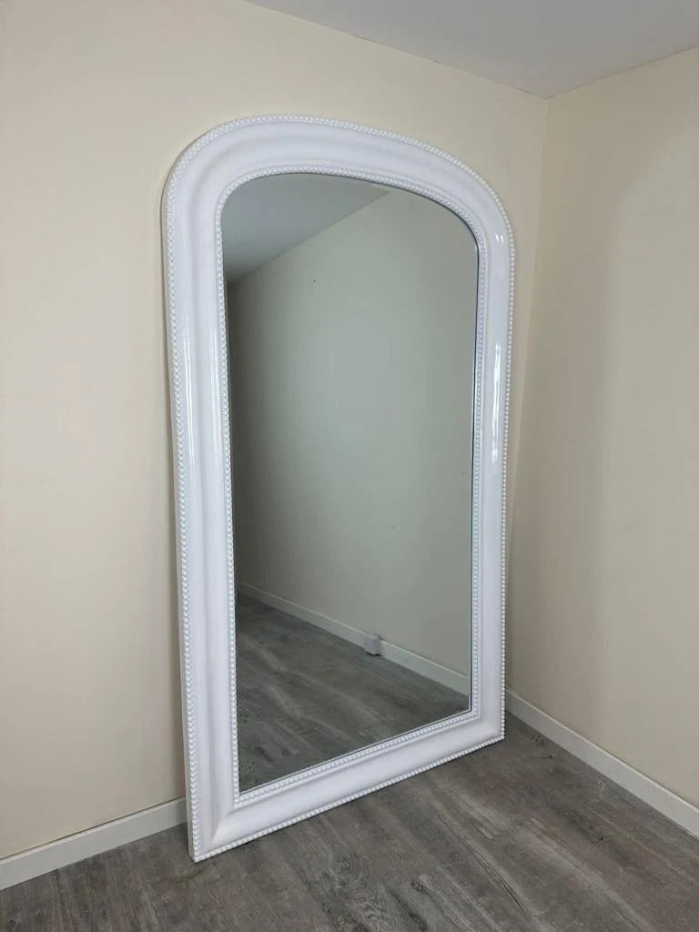 Osbourne White Mirror