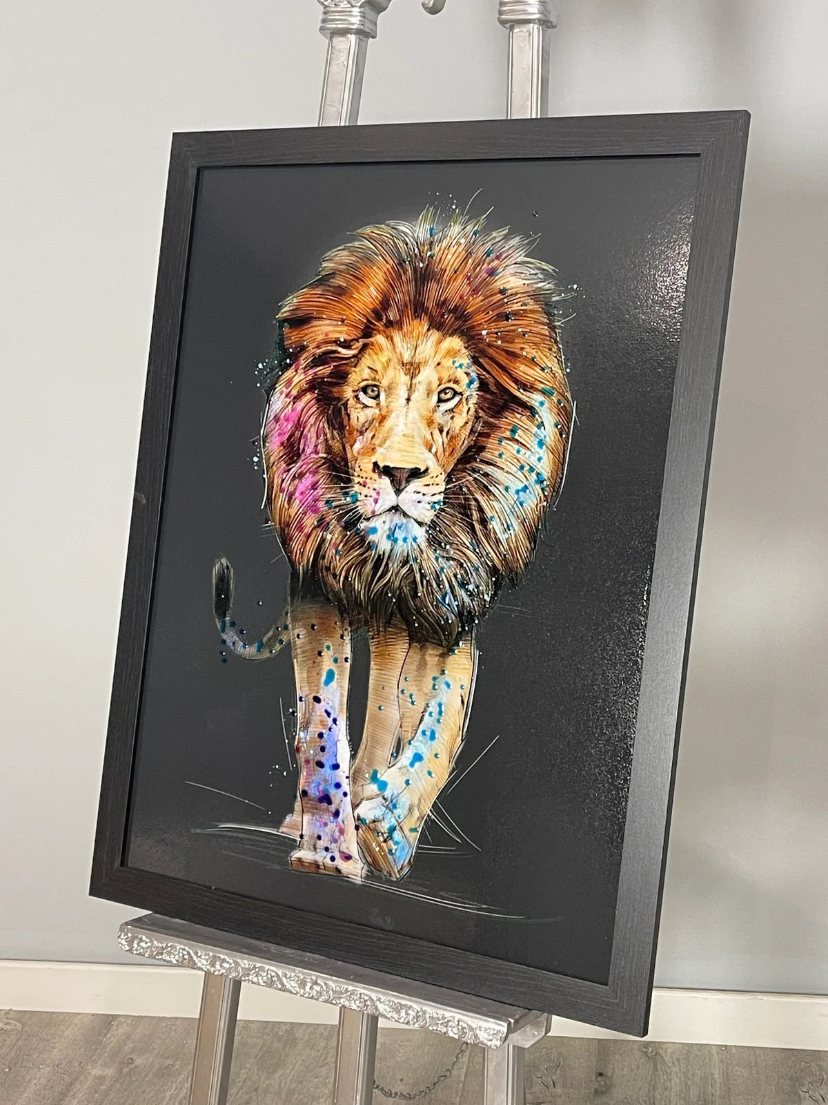 Overvanish Lion Print